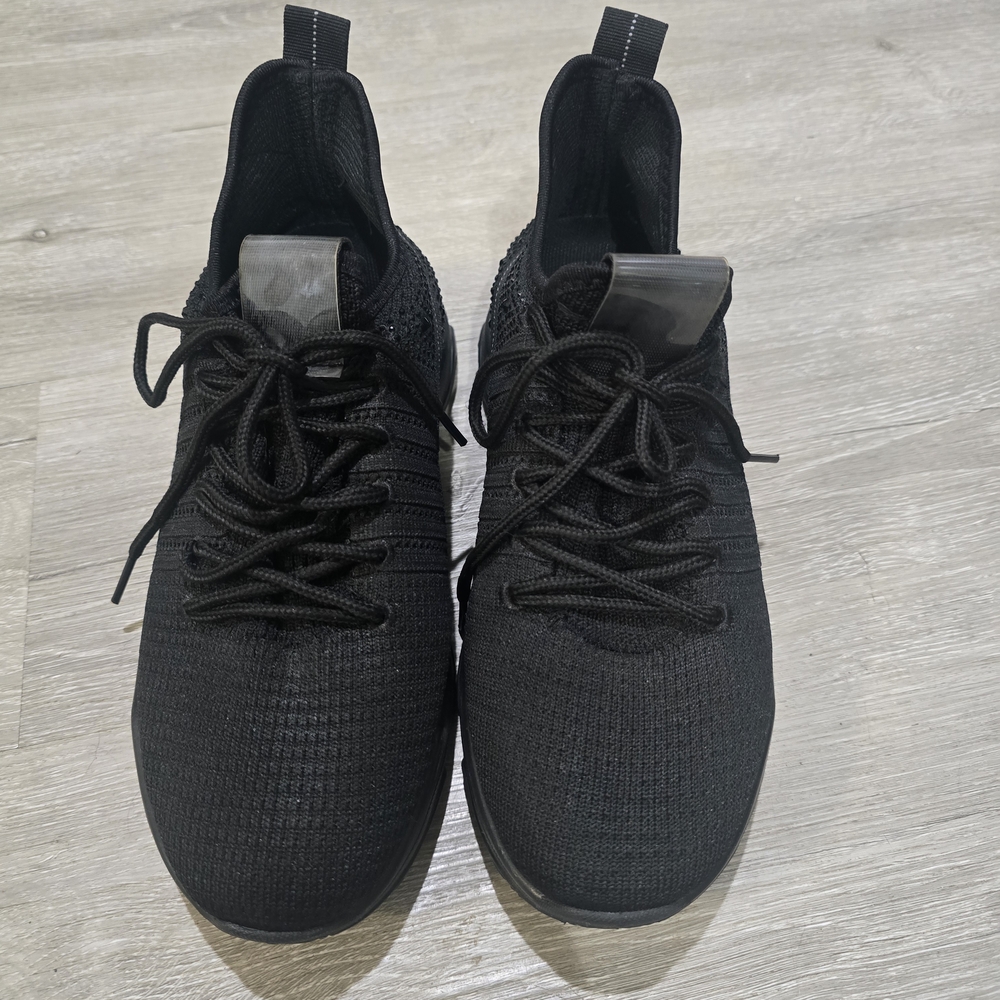 Black Women's Athletic Shoes